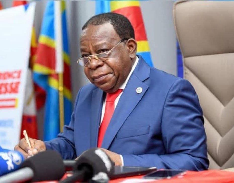 RDC – Sénat : Bahati Lukwebo présente ses excuses après une déclaration “mal interprétée” alors que la pétition atteint 40 signatures