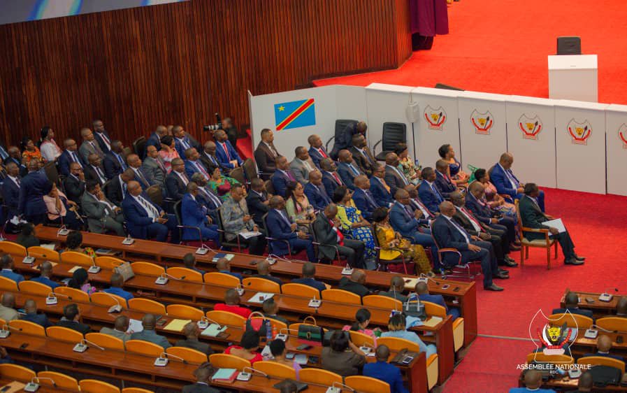 RDC : Le Bureau de l'Assemblée nationale demande le rétablissement urgent de l'eau et de l'électricité