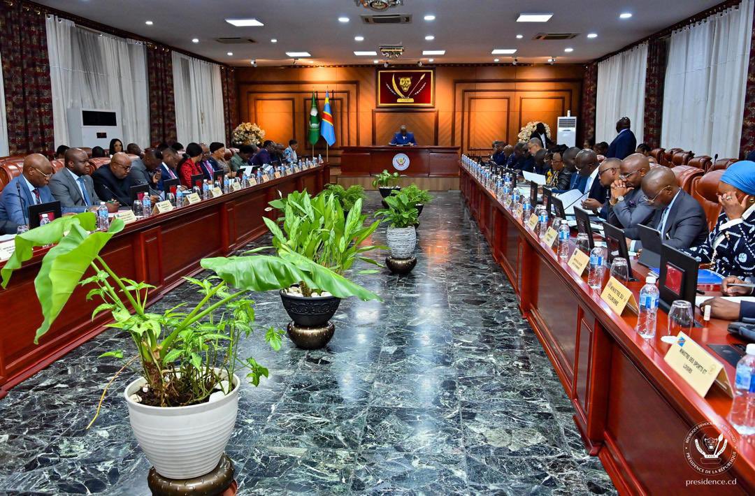 RDC : Le président impose des mesures d'austérité face à l'effort de guerre